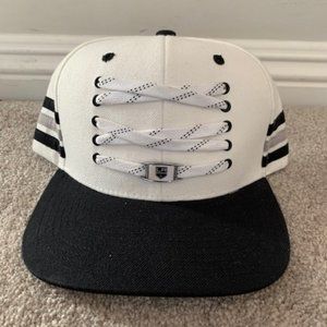 LA Kings Custom Hockey Lacer Snapback Hat, White